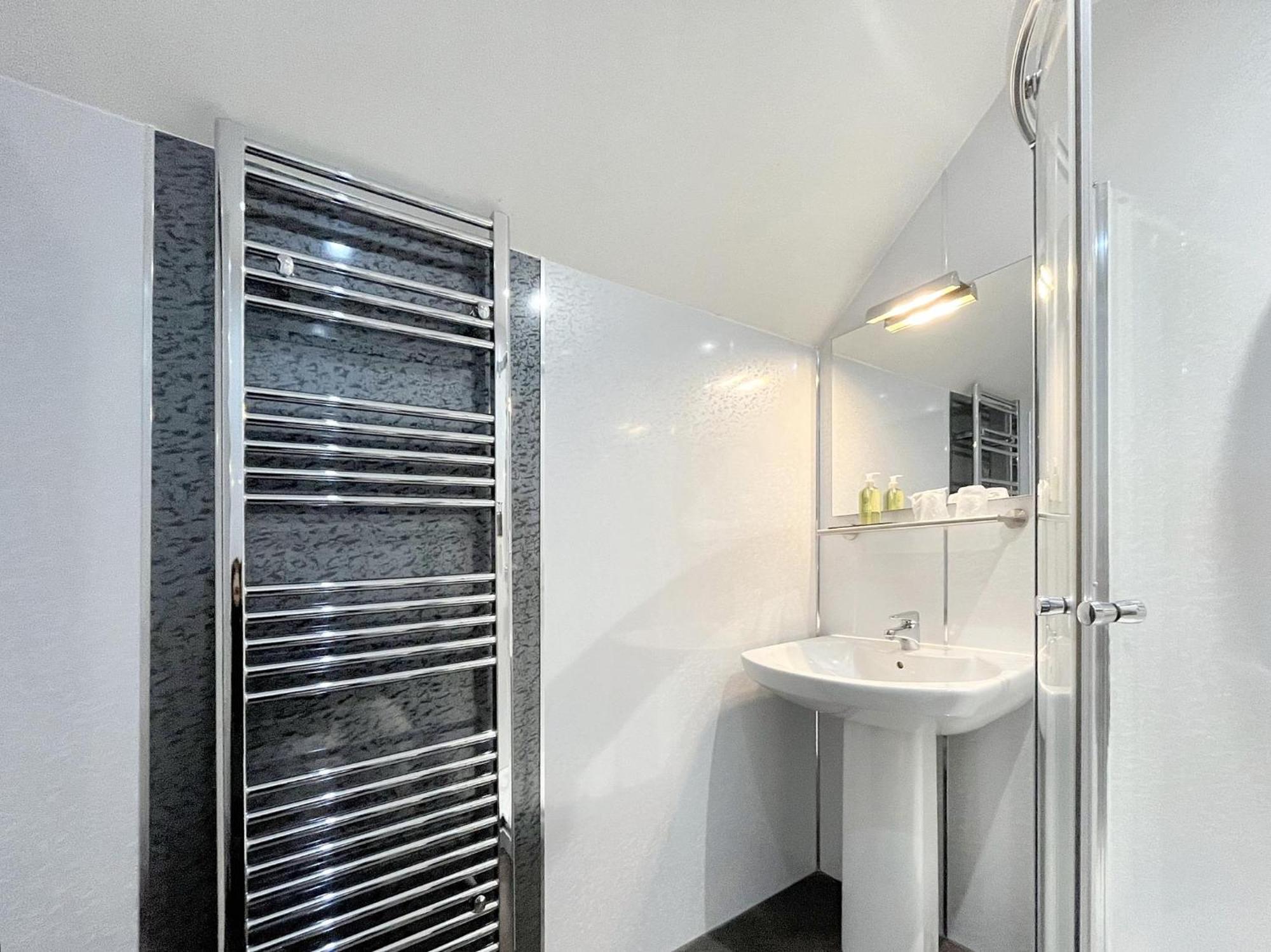 Grey Harlings Rooms Ангус Экстерьер фото